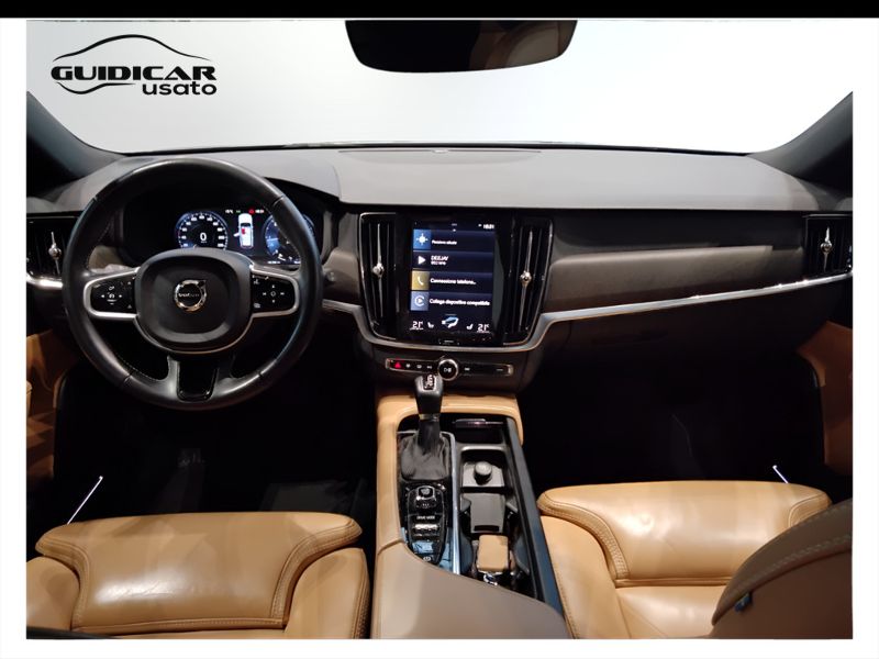 GuidiCar - VOLVO V90 2020 V90 Cross Country 2.0 d4 Pro awd geartronic my20 Usato