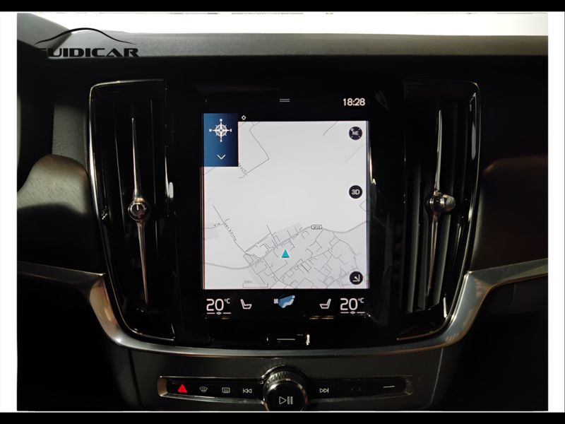 GuidiCar - VOLVO V90 2020 V90 Cross Country 2.0 d4 Pro awd geartronic my20 Usato