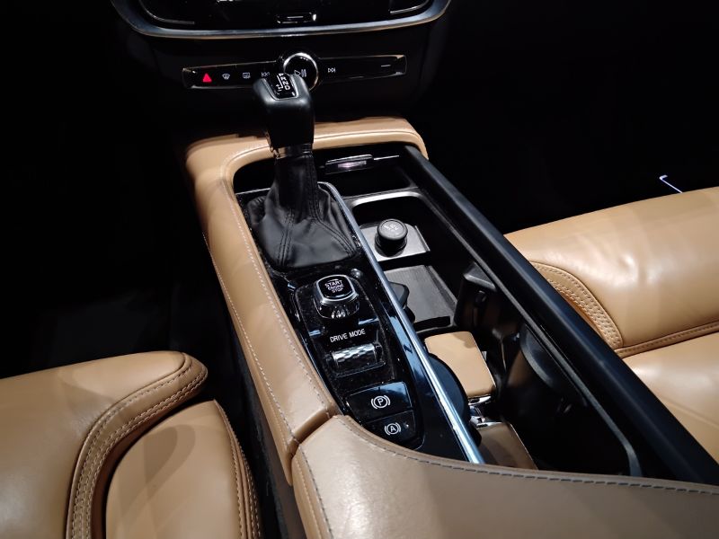 GuidiCar - VOLVO V90 2020 V90 Cross Country 2.0 d4 Pro awd geartronic my20 Usato
