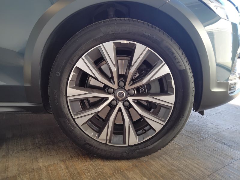 GuidiCar - VOLVO V90 2023 V90 Cross Country 2.0 b4 Plus awd auto Usato
