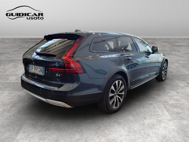 GuidiCar - VOLVO V90 2023 V90 Cross Country 2.0 b4 Plus awd auto Usato