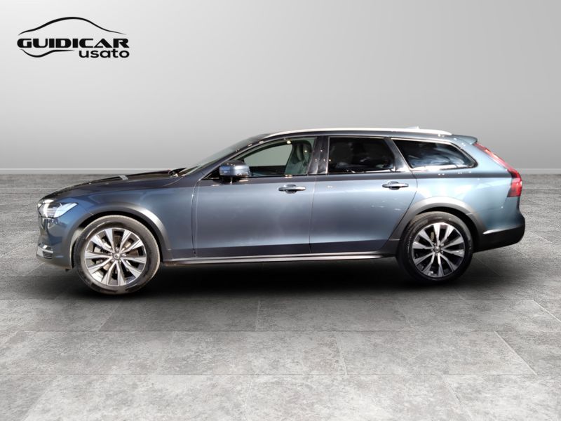 GuidiCar - VOLVO V90 2023 V90 Cross Country 2.0 b4 Plus awd auto Usato