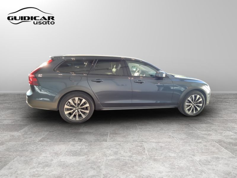 GuidiCar - VOLVO V90 2023 V90 Cross Country 2.0 b4 Plus awd auto Usato
