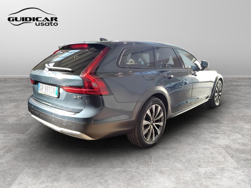GuidiCar - VOLVO V90 2023 V90 Cross Country 2.0 b4 Plus awd auto Usato