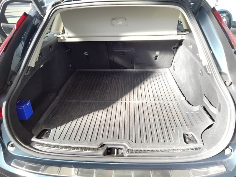 GuidiCar - VOLVO V90 2023 V90 Cross Country 2.0 b4 Plus awd auto Usato