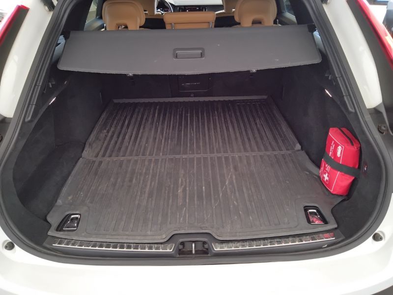 GuidiCar - VOLVO V90 2019 V90 Cross Country 2.0 d4 awd geartronic my19 Usato