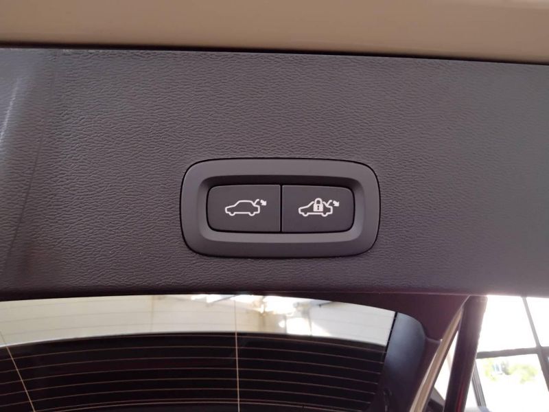 GuidiCar - VOLVO XC40 2024 XC40 2.0 b3 Plus Black Edition auto Aziendale