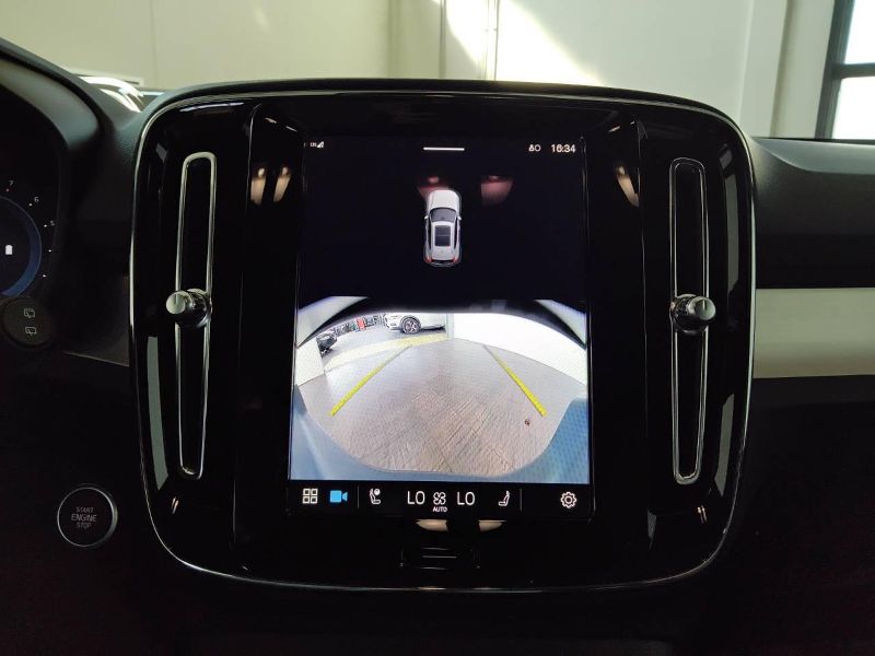 GuidiCar - VOLVO XC40 2024 XC40 2.0 b3 Plus Black Edition auto Aziendale