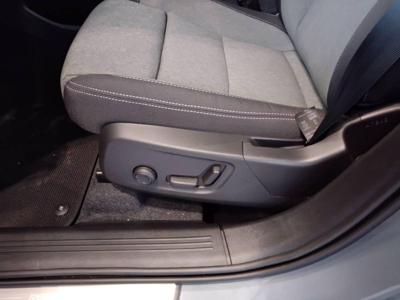 GuidiCar - VOLVO XC40 2023 XC40 1.5 t4 recharge phev Plus Dark auto Aziendale
