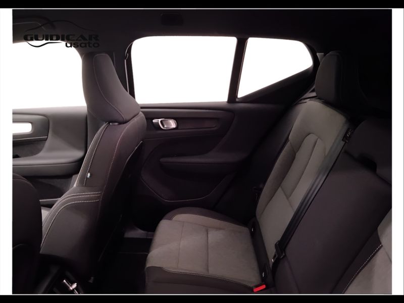 GuidiCar - VOLVO XC40 2024 XC40 1.5 t2 Core auto Usato