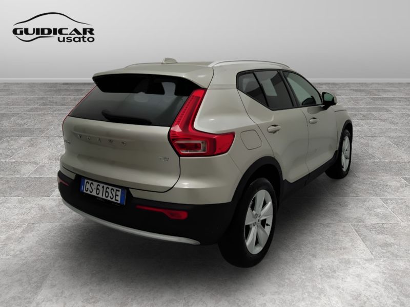 GuidiCar - VOLVO XC40 2024 XC40 1.5 t2 Core auto Usato
