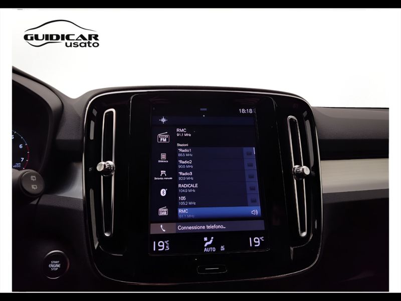 GuidiCar - VOLVO XC40 2024 XC40 1.5 t2 Core auto Usato