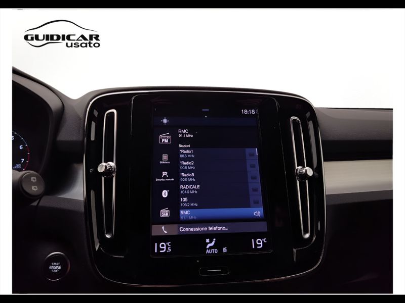GuidiCar - VOLVO XC40 2024 XC40 1.5 t2 Core auto Usato