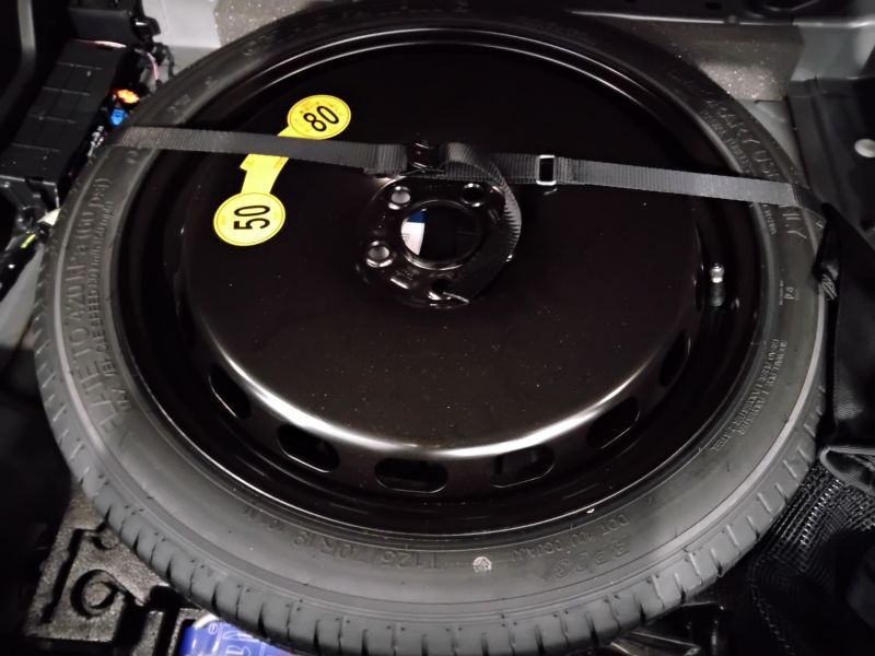 GuidiCar - VOLVO XC40 2023 XC40 1.5 t4 recharge phev Core auto Aziendale