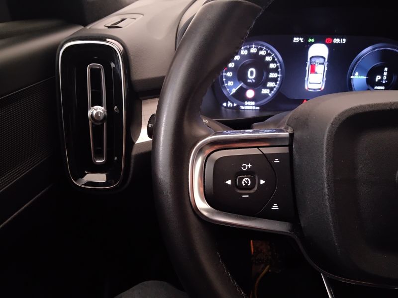 GuidiCar - VOLVO XC40 2023 XC40 1.5 t4 recharge phev Core auto Aziendale
