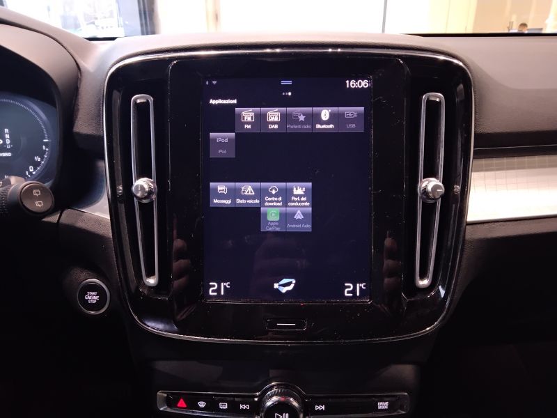 GuidiCar - VOLVO XC40 2023 XC40 1.5 t4 recharge phev Core auto Aziendale