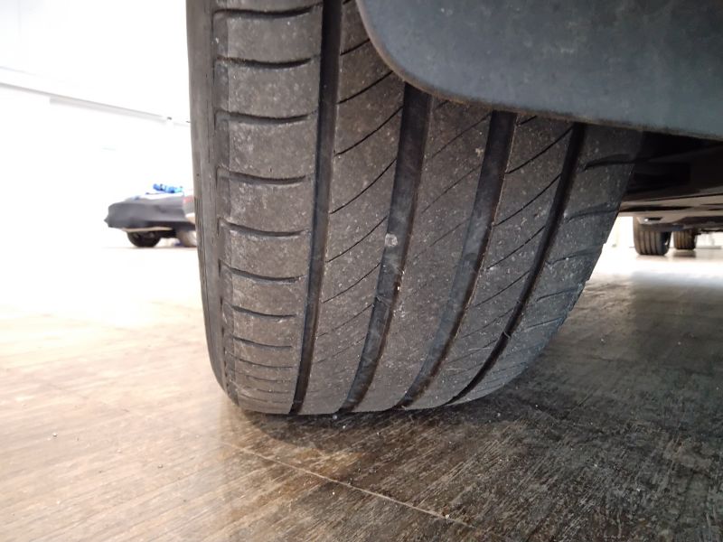 GuidiCar - VOLVO XC40 2023 XC40 1.5 t4 recharge phev Core auto Aziendale