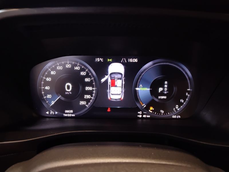 GuidiCar - VOLVO XC40 2023 XC40 1.5 t4 recharge phev Core auto Aziendale