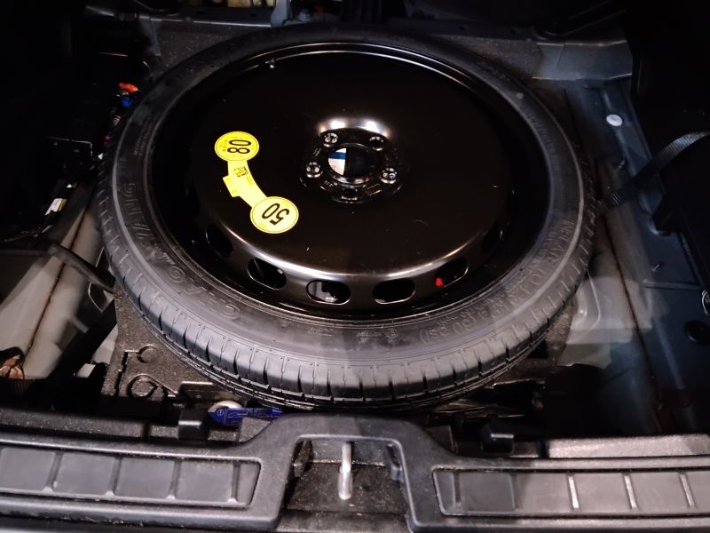 GuidiCar - VOLVO XC40 2023 XC40 1.5 t4 recharge phev Core auto Aziendale