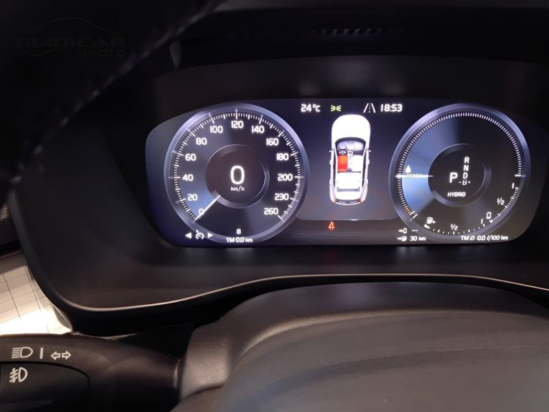 GuidiCar - VOLVO XC40 2023 XC40 1.5 t4 recharge phev Plus Dark auto Aziendale