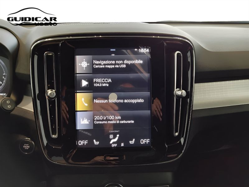 GuidiCar - VOLVO XC40 2023 XC40 1.5 t4 recharge phev Plus Dark auto Aziendale