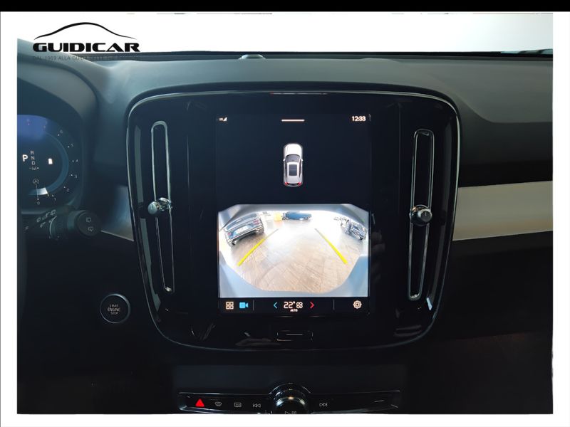 GuidiCar - VOLVO XC40 1 XC40 2.0 b3 Core auto Nuovo