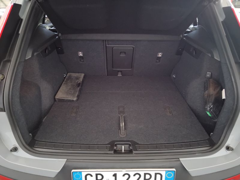 GuidiCar - VOLVO XC40 2023 XC40 2.0 b3 Core auto Aziendale