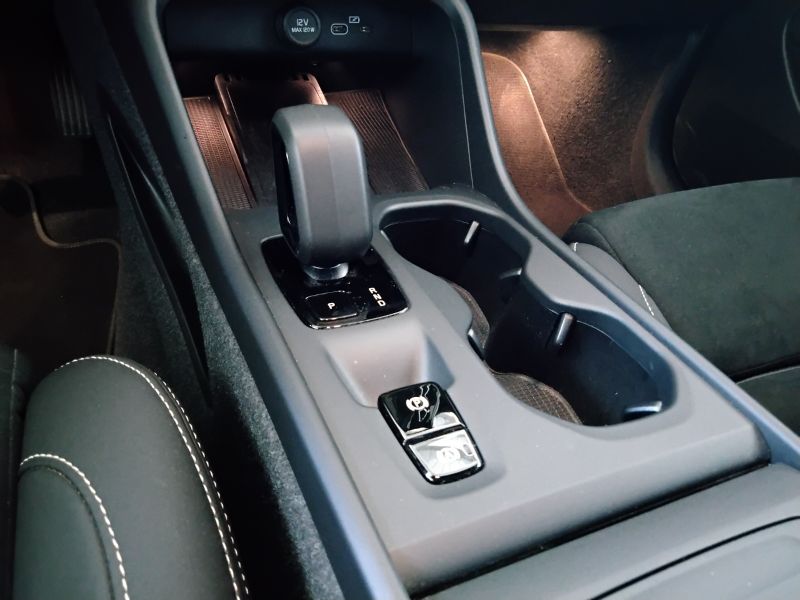 GuidiCar - VOLVO XC40 2023 XC40 2.0 b3 Core auto Aziendale