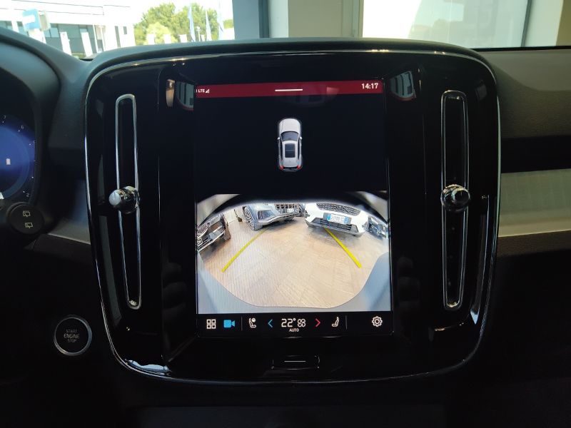 GuidiCar - VOLVO XC40 1 XC40 2.0 b3 Core auto Nuovo