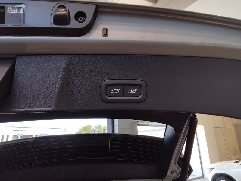 GuidiCar - VOLVO XC40 1 XC40 2.0 b3 Core auto Nuovo