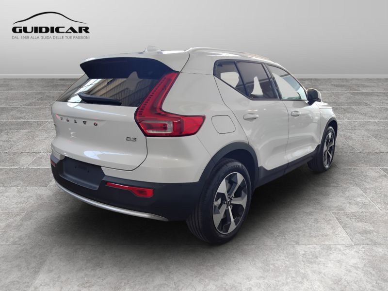 GuidiCar - VOLVO XC40 1 XC40 2.0 b3 Core auto Nuovo