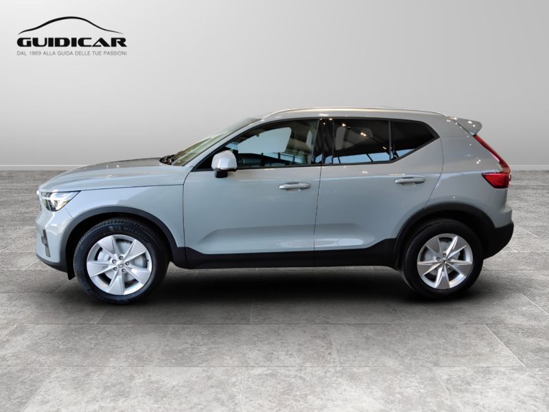 GuidiCar - VOLVO XC40 1 XC40 2.0 b3 Core auto Nuovo