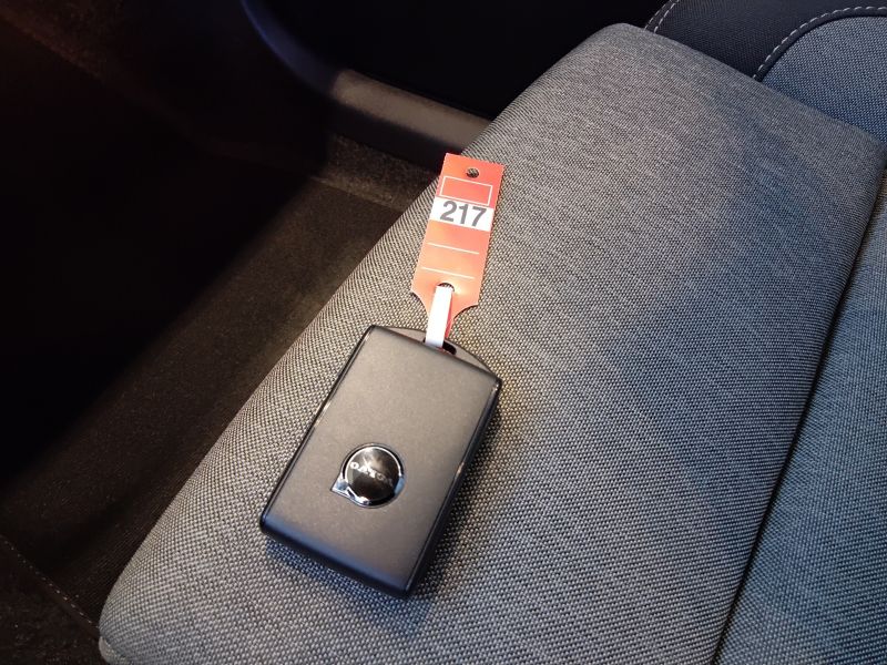 GuidiCar - VOLVO XC40 1 XC40 2.0 b3 Core auto Nuovo