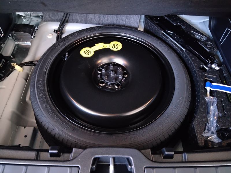 GuidiCar - VOLVO XC40 1 XC40 2.0 b3 Core auto Nuovo
