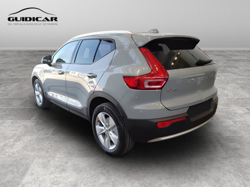 GuidiCar - VOLVO XC40 1 XC40 2.0 b3 Core auto Nuovo