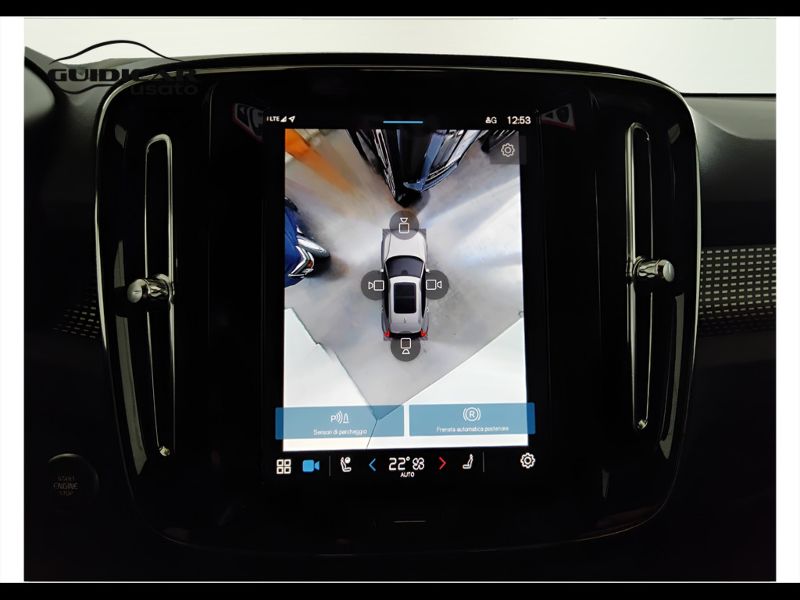 GuidiCar - VOLVO XC40 2024 XC40 2.0 b3 Plus Black Edition auto Aziendale