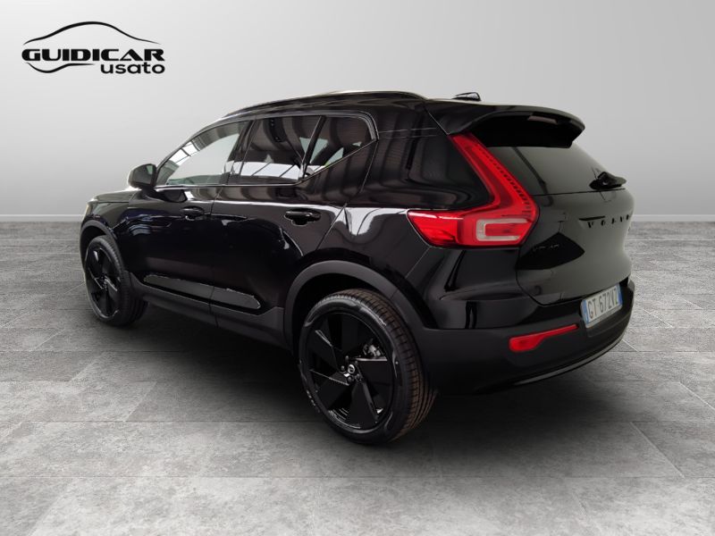 GuidiCar - VOLVO XC40 2024 XC40 2.0 b3 Plus Black Edition auto Aziendale