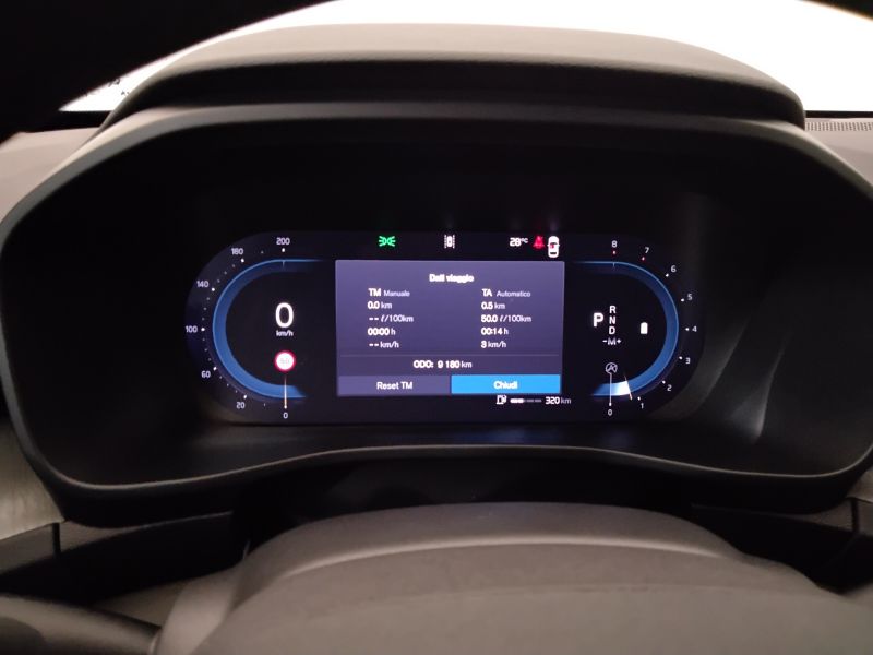 GuidiCar - VOLVO XC40 2024 XC40 2.0 b3 Ultra Dark auto Usato