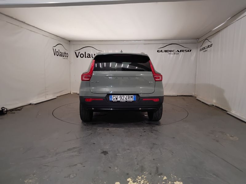 GuidiCar - VOLVO XC40 2024 XC40 2.0 b3 Ultra Dark auto Usato