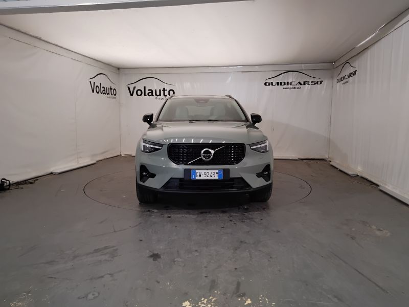 GuidiCar - VOLVO XC40 2024 XC40 2.0 b3 Ultra Dark auto Usato