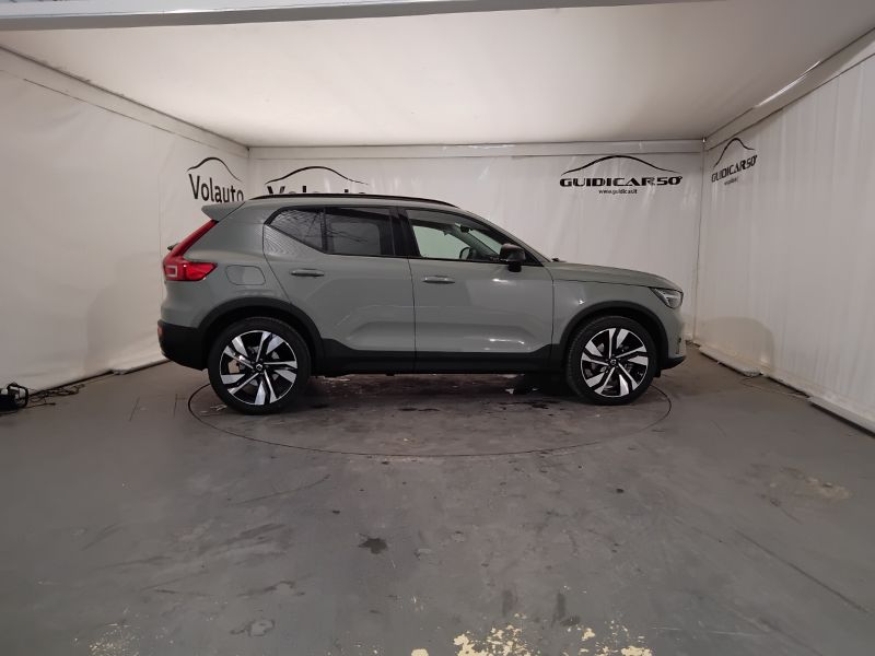 GuidiCar - VOLVO XC40 2024 XC40 2.0 b3 Ultra Dark auto Usato