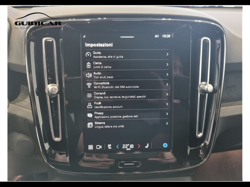 GuidiCar - VOLVO XC40 1 XC40 single motor extend.range Core rwd Nuovo