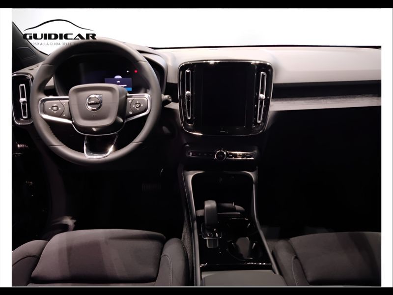 GuidiCar - VOLVO XC40 1 XC40 single motor extend.range Core rwd Nuovo