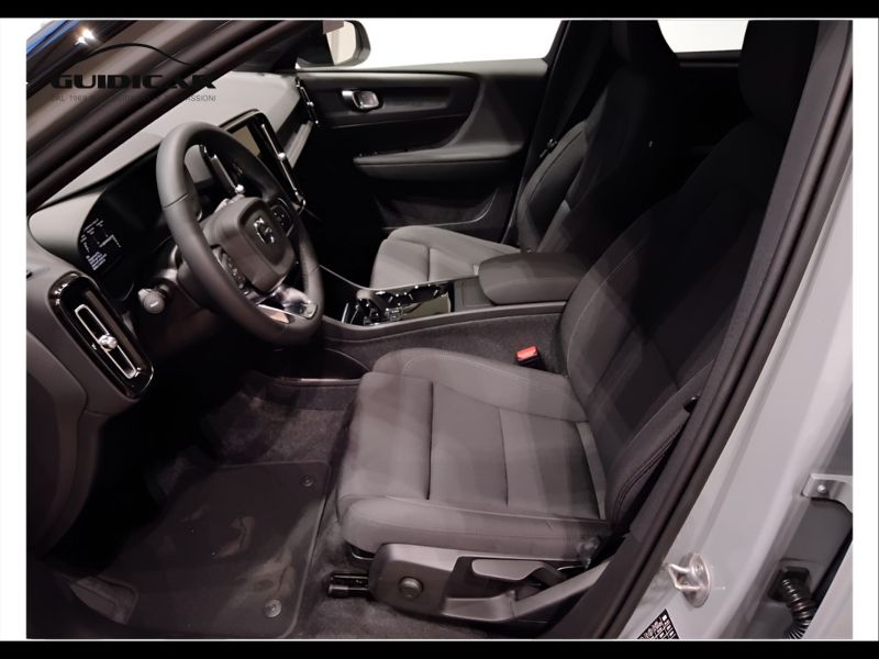 GuidiCar - VOLVO XC40 1 XC40 single motor extend.range Core rwd Nuovo