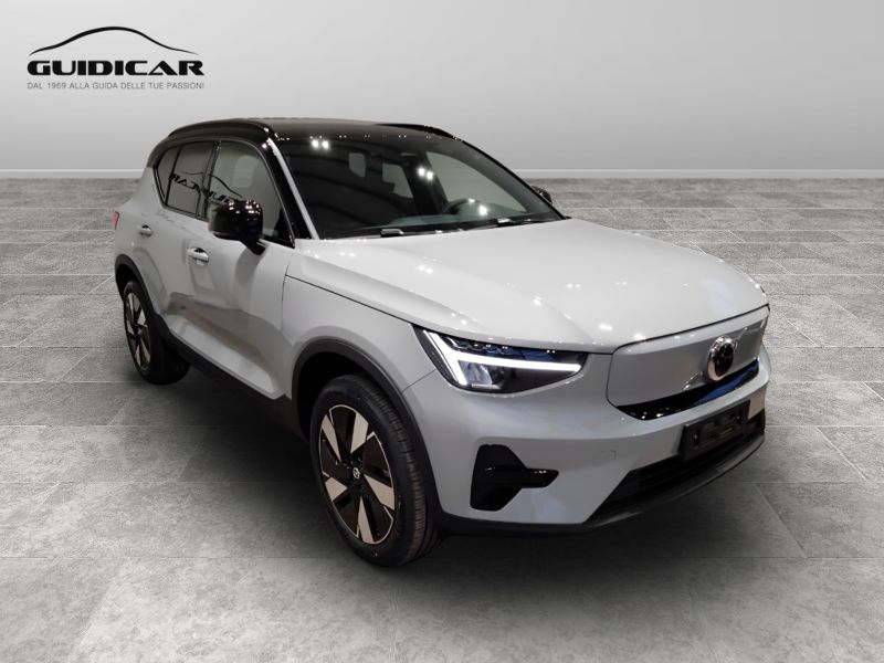 GuidiCar - VOLVO XC40 1 XC40 single motor extend.range Core rwd Nuovo