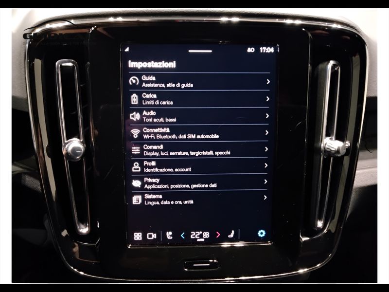 GuidiCar - VOLVO XC40 1 XC40 single motor extend.range Core rwd Nuovo