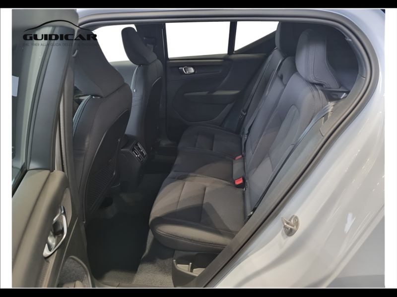 GuidiCar - VOLVO XC40 1 XC40 single motor extend.range Core rwd Nuovo