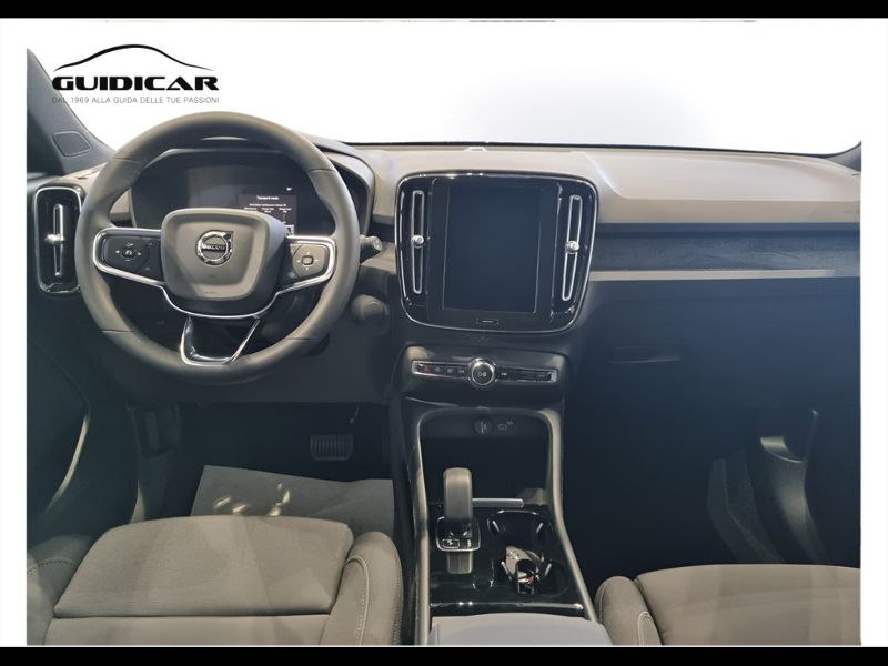 GuidiCar - VOLVO XC40 1 XC40 single motor extend.range Core rwd Nuovo