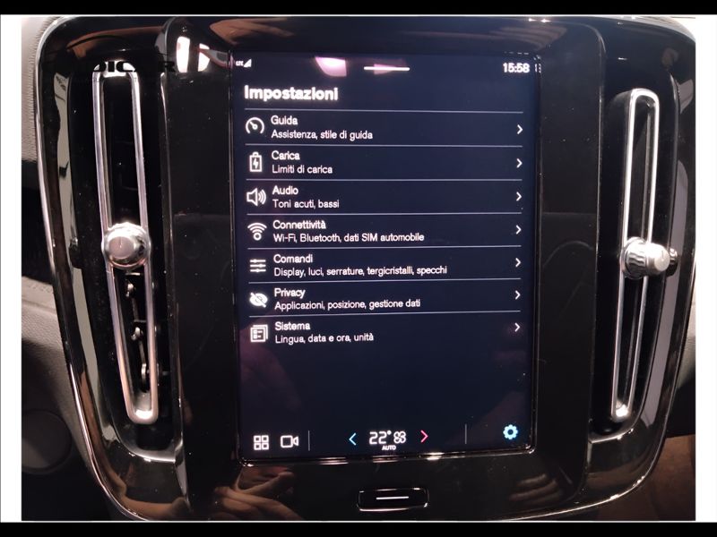 GuidiCar - VOLVO XC40 1 XC40 single motor extend.range Core rwd Nuovo