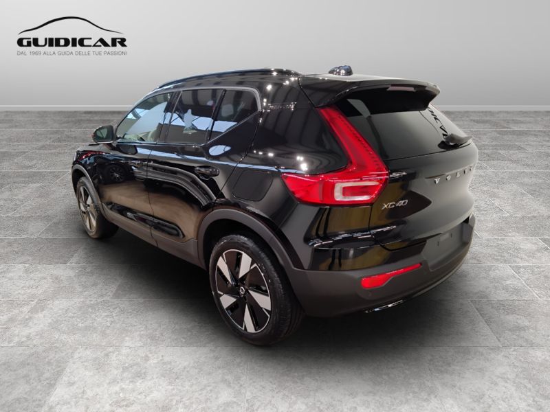 GuidiCar - VOLVO XC40 1 XC40 single motor extend.range Core rwd Nuovo
